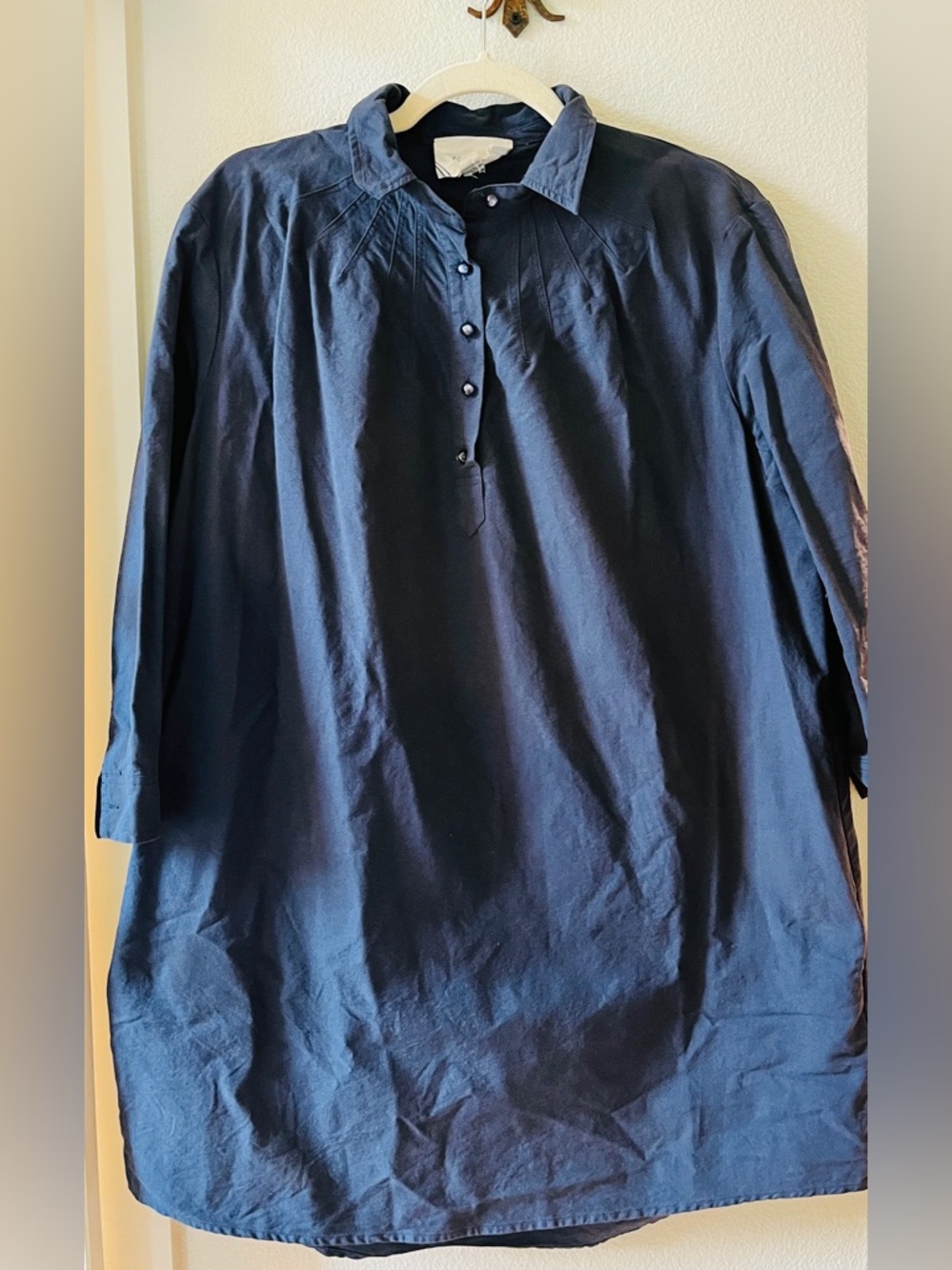 Tuckernuck | Pomander Place | Navy Shift Dress with 3/4 Sleeves - Picture 4 of 5